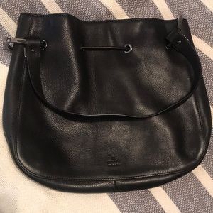 Gucci purse - excellent condition